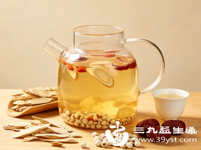 黄芪芡实茶:补气固肾,收敛精气防亏虚 黄芪芡实茶:补气固肾,收敛精气防亏虚