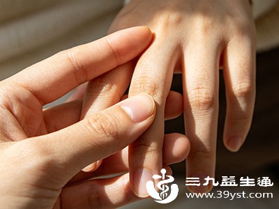 若按摩时间过长，会持续刺激手部穴位和组织，可能导致手部皮肤发红、发热、麻木，影响手部血液循环