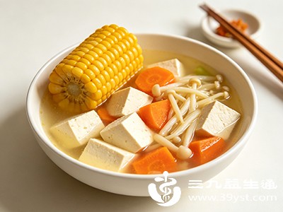 杂蔬豆腐汤+玉米 杂蔬豆腐汤+玉米