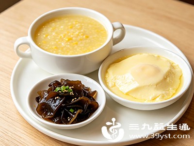 早餐(玉米粥+鸡蛋羹1份+凉拌木耳) 早餐(玉米粥+鸡蛋羹1份+凉拌木耳)