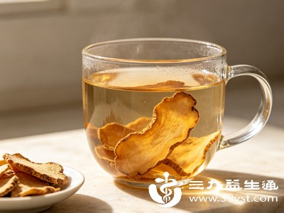 长期适量饮用黄精水，有助于补充肾脏精气，增强身体的整体机能，维持身体的生理平衡