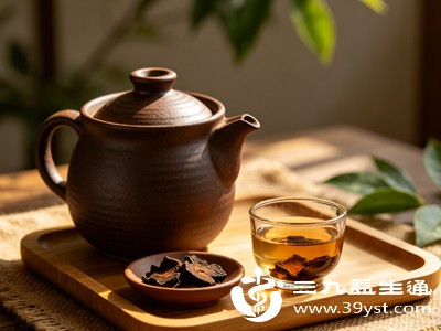 生何首乌泡酒需充足时间萃取药效,不可仓促饮用 生何首乌泡酒需充足时间萃取药效,不可仓促饮用