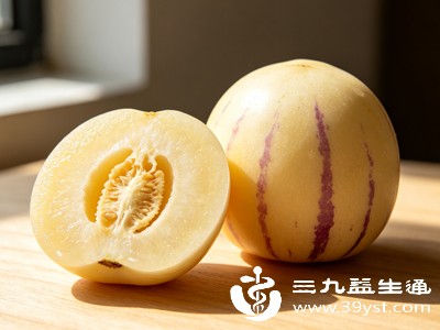 在制作人参果饮品、果酱、果泥等食品时,无需特意剔除籽,可将人参果连同籽一起打成汁或捣成泥 在制作人参果饮品、果酱、果泥等食品时,无需特意剔除籽,可将人参果连同籽一起打成汁或捣成泥
