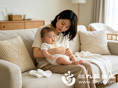 病毒或细菌感染引起的胃肠炎、肺炎等疾病,也可能导致宝宝吐奶 病毒或细菌感染引起的胃肠炎、肺炎等疾病,也可能导致宝宝吐奶