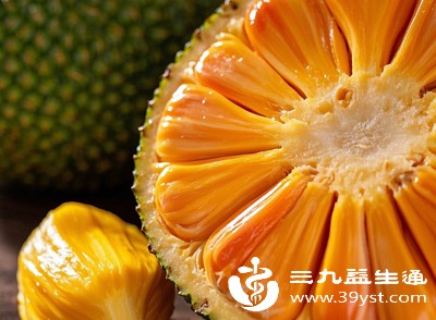 菠萝蜜籽淀粉含量较高，过量食用易导致热量超标，可能引起消化不良或体重增加