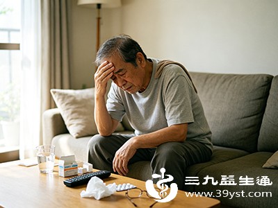 老年抑郁的表现不一定是“想不开”，而可能是“没兴趣”“没力气”“不想动”