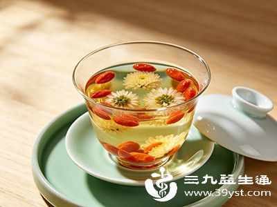 枸杞菊花茶：滋补肝阴+清肝明目