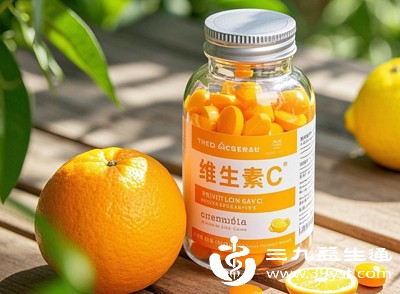 内服维生素C能从身体内部为肌肤提供营养，改善肌肤整体状态