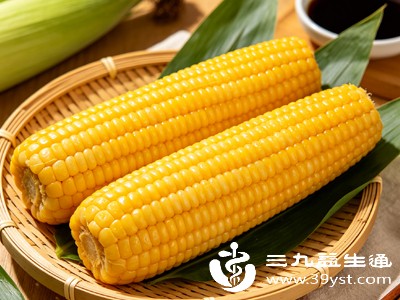糯玉米、水果玉米甜度高、淀粉含量高,尤其是糯玉米属于支链淀粉,极易被人体吸收,升糖速度快,过量食用容易转化为脂肪堆积 糯玉米、水果玉米甜度高、淀粉含量高,尤其是糯玉米属于支链淀粉,极易被人体吸收,升糖速度快,过量食用容易转化为脂肪堆积