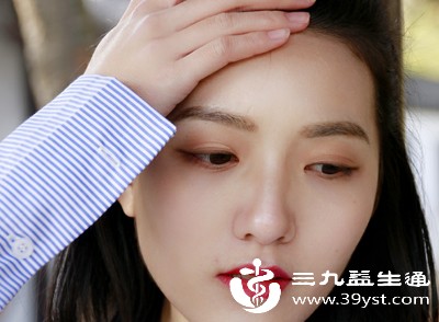毛孔粗大并非单一因素导致,而是内在与外在因素共同作用的结果 毛孔粗大并非单一因素导致,而是内在与外在因素共同作用的结果