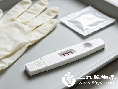 使用早孕试纸时,需仔细阅读说明书,按照步骤操作,避免尿液污染试纸观察区,检测后在规定时间内读取结果 使用早孕试纸时,需仔细阅读说明书,按照步骤操作,避免尿液污染试纸观察区,检测后在规定时间内读取结果