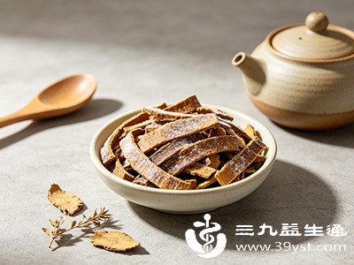阴虚火旺、湿热下注？盐黄柏或许能帮上忙