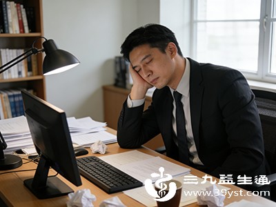 手肘支撑桌面 手肘支撑桌面