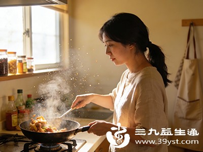 厨房里的“致癌陷阱”！这5个坏习惯，你家可能天天在做