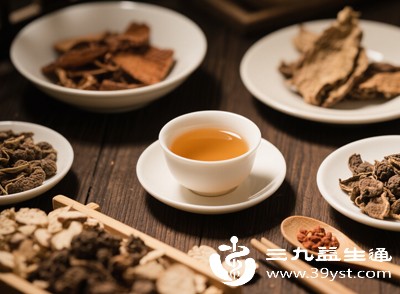 免煎中药颗粒采用标准化工业生产,萃取温度、药量、浓度统一,无菌封装、干净卫生,不存在熬糊、熬干、成分流失的问题,药效稳定可控 免煎中药颗粒采用标准化工业生产,萃取温度、药量、浓度统一,无菌封装、干净卫生,不存在熬糊、熬干、成分流失的问题,药效稳定可控