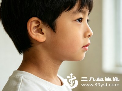 日常优先穿宽松透气的纯棉衣物,保证脖颈空气流通,避免闷热闷汗,时刻保持脖颈干爽通透 日常优先穿宽松透气的纯棉衣物,保证脖颈空气流通,避免闷热闷汗,时刻保持脖颈干爽通透