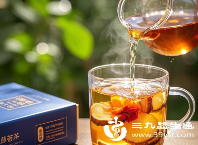 牛蒡茶是以牛蒡根为原料,经切片、烘干等工艺制成的茶饮 牛蒡茶是以牛蒡根为原料,经切片、烘干等工艺制成的茶饮