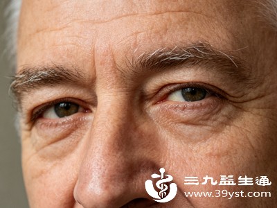 长期严重缺乏某些关键营养素，如铜元素（黑色素合成的重要原料）、B族维生素（参与细胞代谢）等，会影响黑色素的合成过程，导致眉毛变白