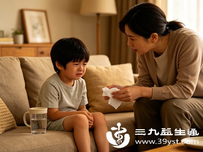 有些家长对孩子过于溺爱，不等孩子用语言表达需求就提前满足