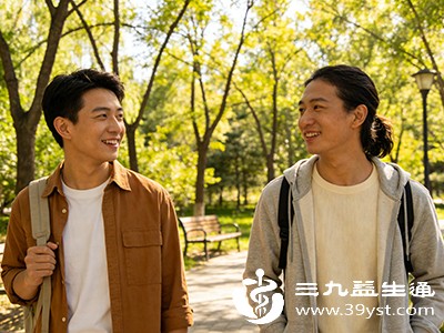 早晚气温较低时进行适度的户外活动,如散步 早晚气温较低时进行适度的户外活动,如散步