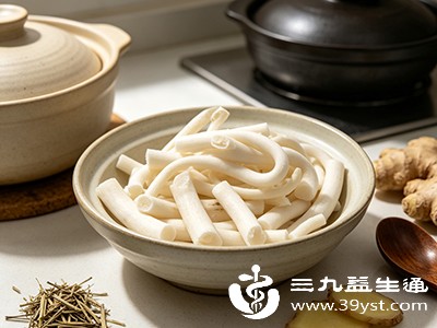通草能疏通乳络，促进乳汁分泌