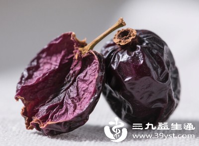 基于山萸肉的性味特性,以下几类人群食用后可能出现身体不适 基于山萸肉的性味特性,以下几类人群食用后可能出现身体不适