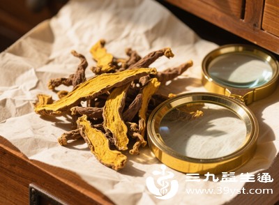 若体内无明显湿热,或属于寒湿体质,盲目饮用黄连会打破体内湿气的平衡 若体内无明显湿热,或属于寒湿体质,盲目饮用黄连会打破体内湿气的平衡