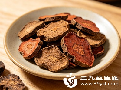很多人脱发后大量吃黑芝麻、何首乌、补品,实则适得其反 很多人脱发后大量吃黑芝麻、何首乌、补品,实则适得其反