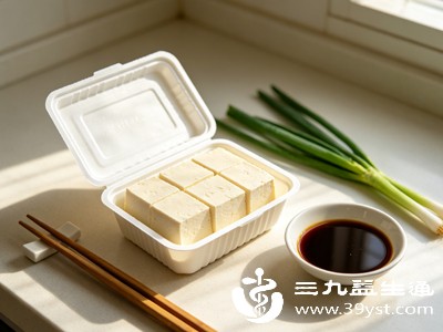 豆腐虽好,切忌过量食用,每日适量摄入即可 豆腐虽好,切忌过量食用,每日适量摄入即可