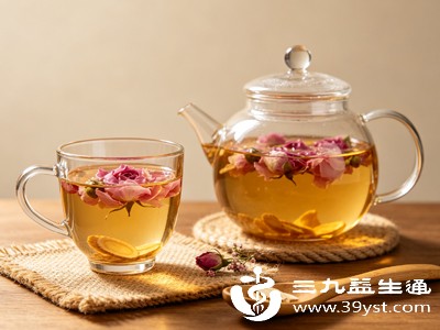 黄芪玫瑰花泡茶缓解经期不适，调理经前乳房胀痛