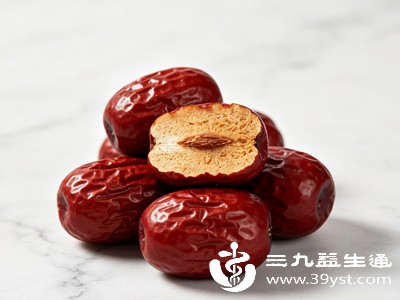 红枣:补中益气,养血安神 红枣:补中益气,养血安神