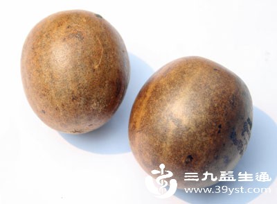罗汉果有润肠作用，适合秋季因干燥引起的轻度便秘