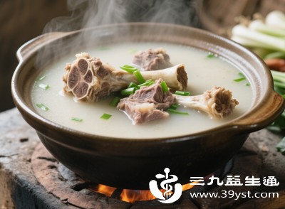 不少人觉得反胃是身体太虚,大量喝滋补浓汤、补品,油腻滋腻之物加重脾胃负担,湿气更重,恶心反而更频繁 不少人觉得反胃是身体太虚,大量喝滋补浓汤、补品,油腻滋腻之物加重脾胃负担,湿气更重,恶心反而更频繁
