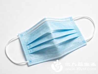 如果处在病毒高发环境、密闭空间,只戴二层口罩,依然有较高的感染风险 如果处在病毒高发环境、密闭空间,只戴二层口罩,依然有较高的感染风险