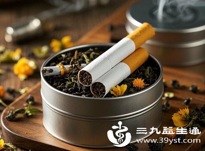 烟草中的尼古丁会收缩血管，减少皮肤供血供氧，导致皮肤灰黄、唇色发暗