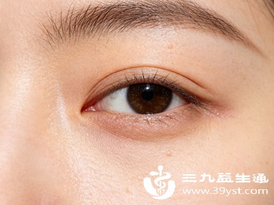 眼睛有异物感、烧灼感，仿佛进了沙子