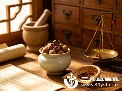 使用桂圆壳前,需选择新鲜、无霉变、无虫蛀的外壳,避免使用变质的桂圆壳 使用桂圆壳前,需选择新鲜、无霉变、无虫蛀的外壳,避免使用变质的桂圆壳