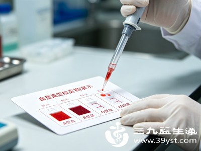 AB型父母可提供A基因或B基因；B型父母可提供B基因或O基因