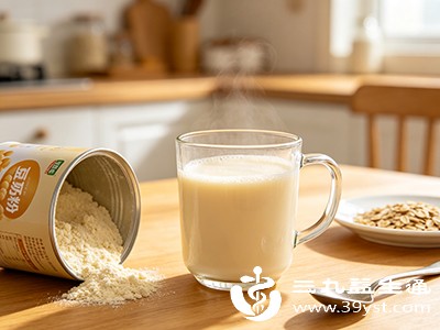 豆奶粉中的矿物质与其他食物搭配食用，可丰富膳食营养结构