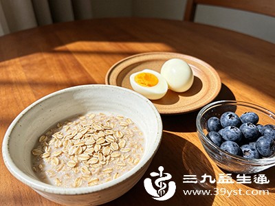 早餐吃什么才不算“瞎吃”？营养师推荐的健康标准，你家早餐达标了吗