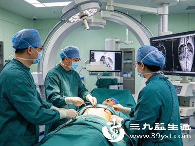 冠状动脉造影是诊断冠心病的“金标准”,属于有创介入检查 冠状动脉造影是诊断冠心病的“金标准”,属于有创介入检查