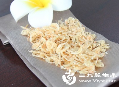 虾皮含钙量极高（每100克约991毫克）