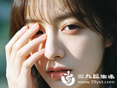 眼皮跳个不停怎么办？医生教你分清生理性和病理性，这样应对最有效