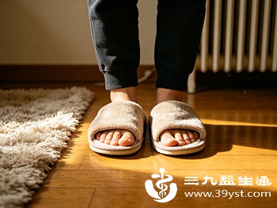 不与他人共用拖鞋、脚盆等个人用品防交叉感染