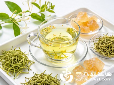如果宝宝确实内热明显,优先温和护理,而不是喝药饮 如果宝宝确实内热明显,优先温和护理,而不是喝药饮