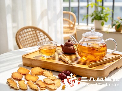 人参黄精茶中的人参成分被认为能为身体提供能量 人参黄精茶中的人参成分被认为能为身体提供能量