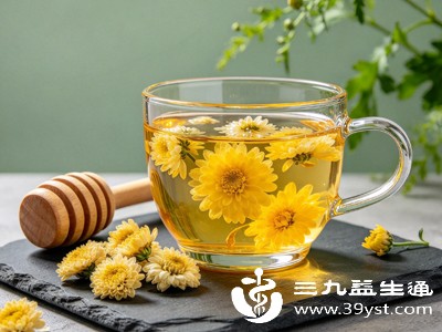 菊花蜂蜜茶可以长期天天喝。它属于清热茶饮,不是白开水,长期饮用会慢慢损伤脾胃,上火症状缓解就要停饮 菊花蜂蜜茶可以长期天天喝。它属于清热茶饮,不是白开水,长期饮用会慢慢损伤脾胃,上火症状缓解就要停饮