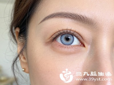 眼睛发红发炎的时候依旧坚持佩戴,加重眼部损伤 眼睛发红发炎的时候依旧坚持佩戴,加重眼部损伤