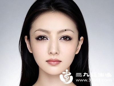 在眉毛痣的认知和处理中，存在一些常见误区，需加以澄清
