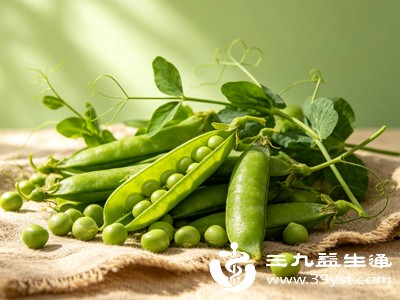豌豆替代精米白面，吃豌豆的正餐，适当减少米饭、面条摄入量，用杂粮碳水替代精制碳水，升糖慢、饱腹感更强，减脂效率更高